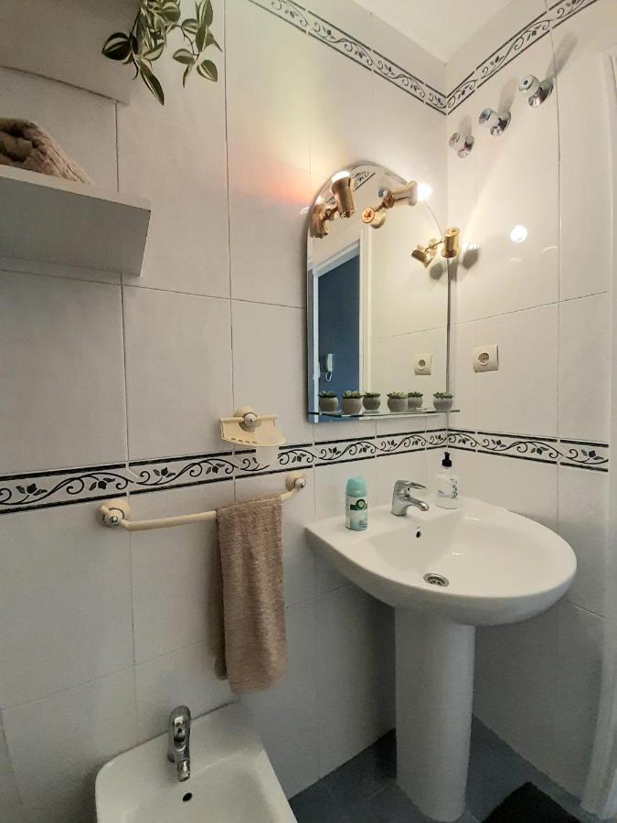 Nice Apartment Near The Beach Фуэнхирола Экстерьер фото
